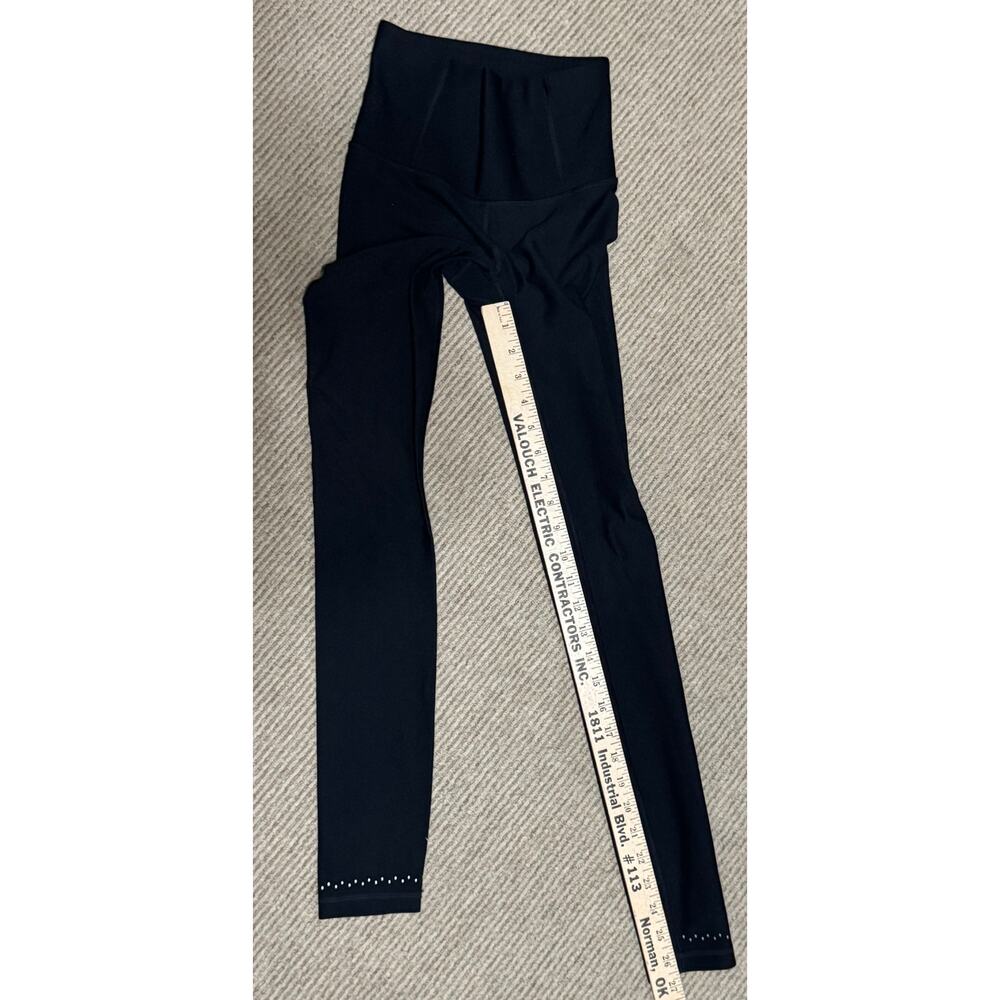 Lululemon zoned in tights leggings - black size 2 excellent condition - Picture 4 of 9